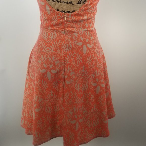 Classic Cut Out Sleeveless Summer Dress - Picture 6 of 8
